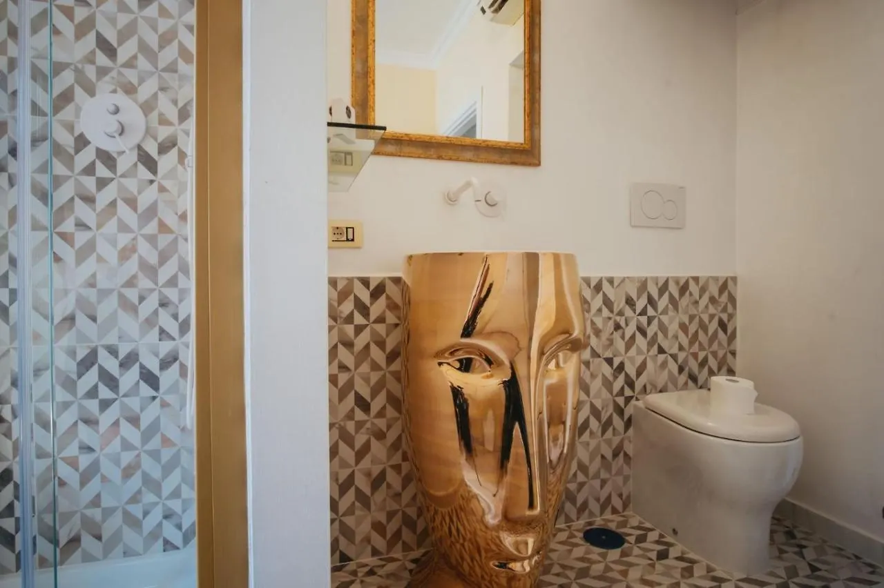 Trevi Rooms In Rome