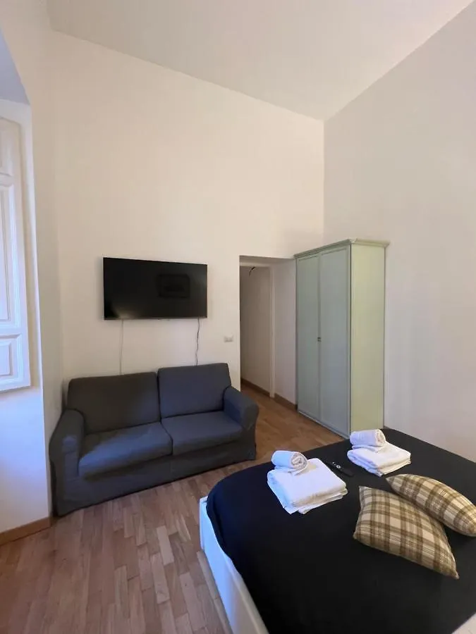 Trevi Rooms In Rome Bed & Breakfast