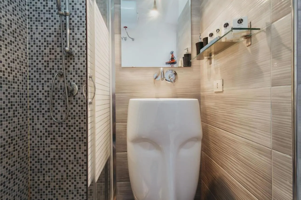 Bed & Breakfast Trevi Rooms In Rome Italy